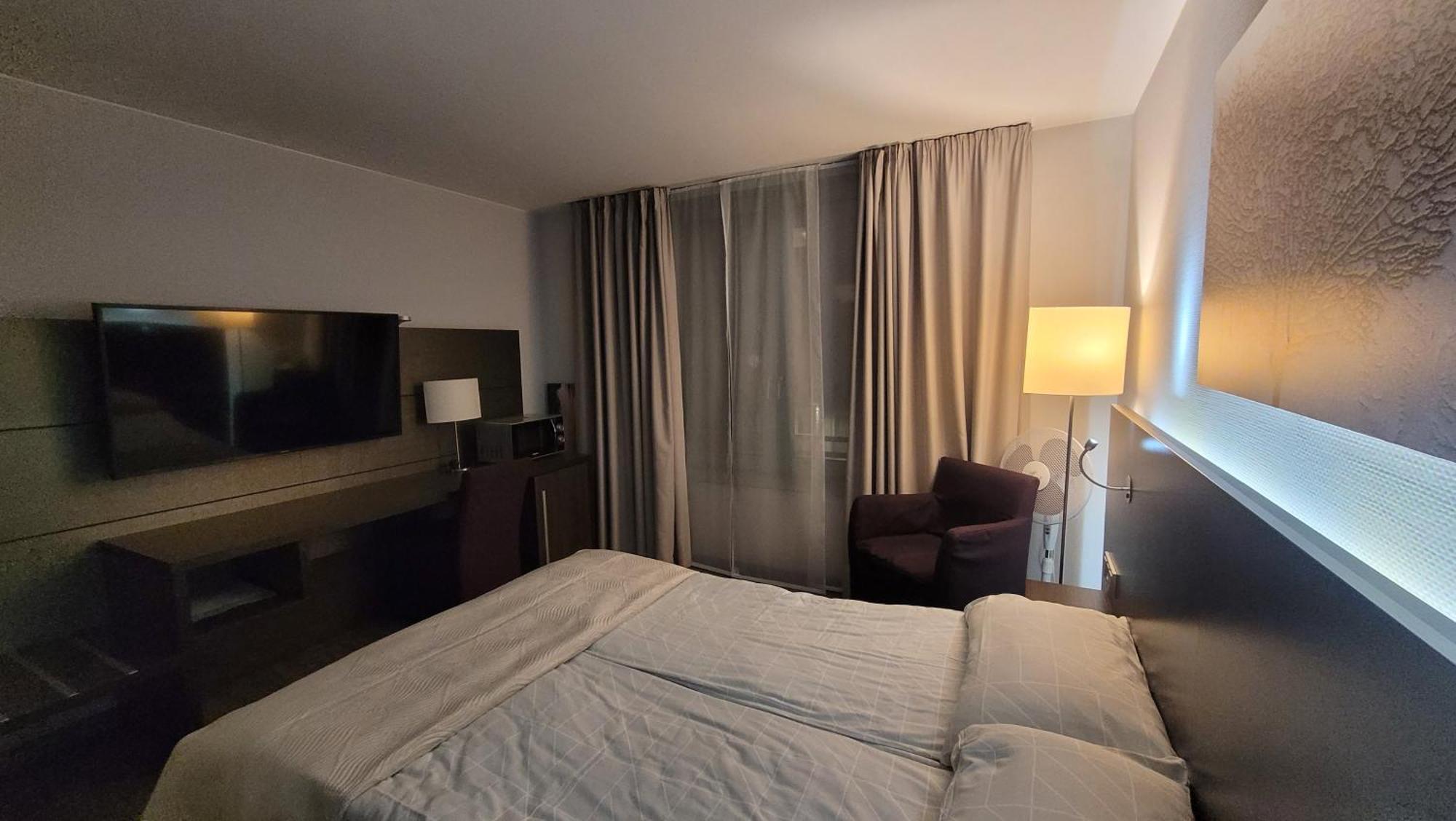 Nice Apartment In Modern Center Of Duesseldorf Экстерьер фото